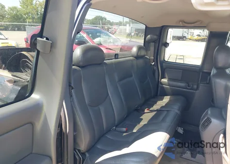 2004 Chevrolet Silverado 1500 Ss z USA, uszkodzony, nr VIN 2GCEK19N641188182